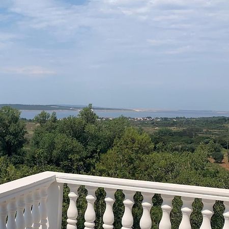 Appartamento Haus Lilli Mit Pool Ražanac Esterno foto